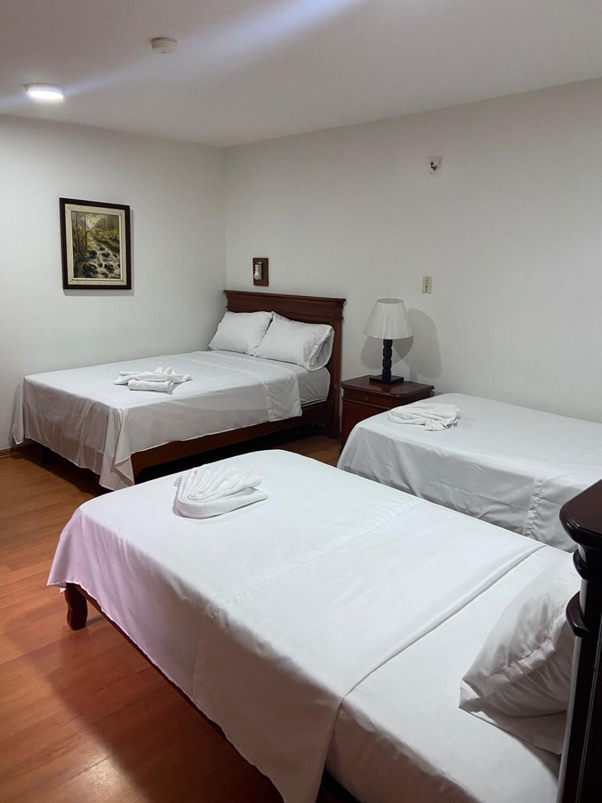 Hotel Coronel Cuenca Exterior photo